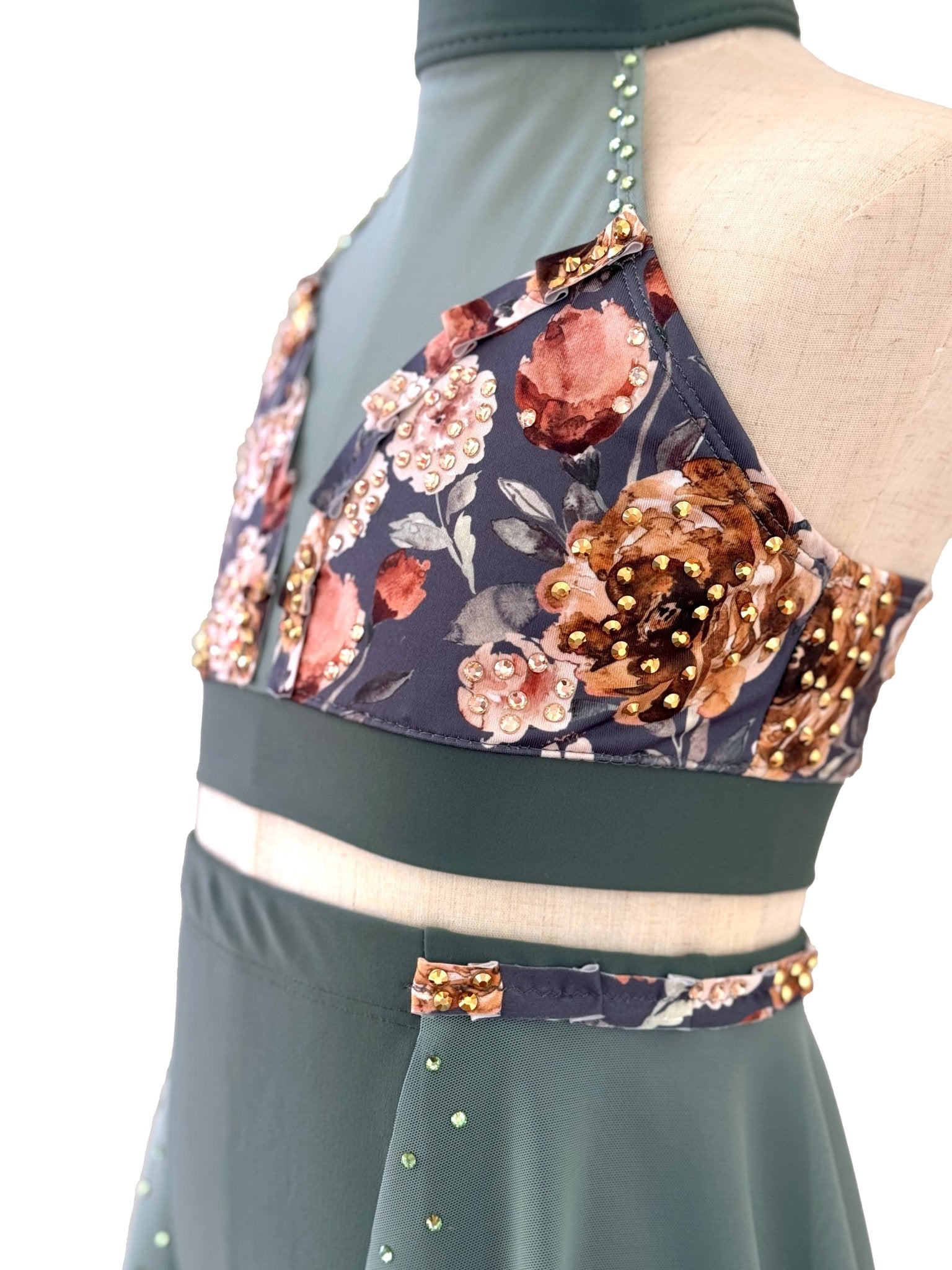 Moody Floral Two-Piece (Size 7/8) - Whitney Deal